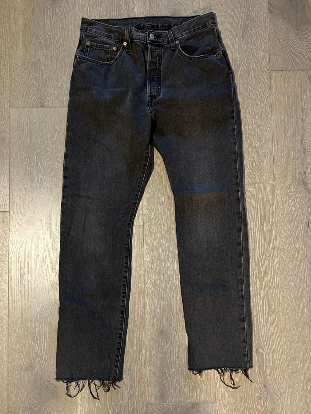 LEVIS Women's size 30 Length 30 501 black Jeans